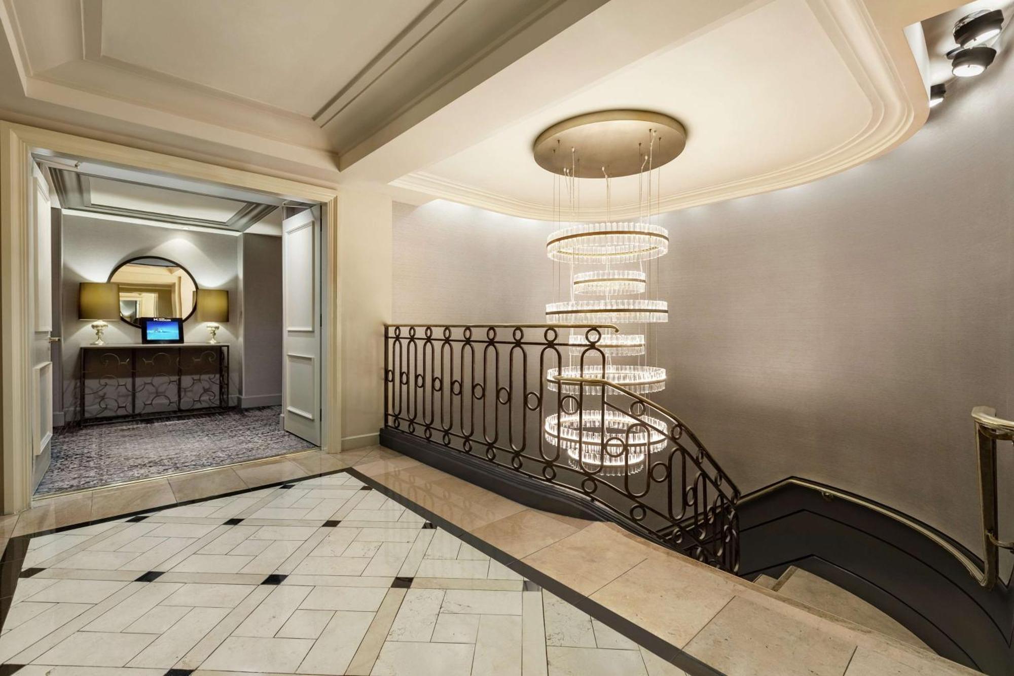 Hilton Checkers Лос-Анджелес Экстерьер фото